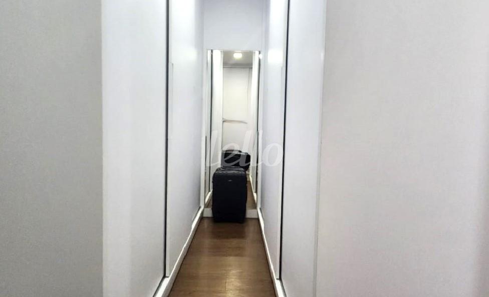 CLOSET de Apartamento à venda, Padrão com 170 m², 3 quartos e 3 vagas em Vila Mariana - São Paulo