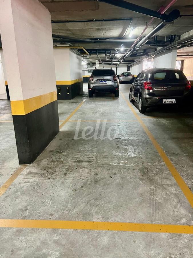 GARAGEM de Apartamento à venda, Padrão com 74 m², 3 quartos e 2 vagas em Vila Bertioga - São Paulo