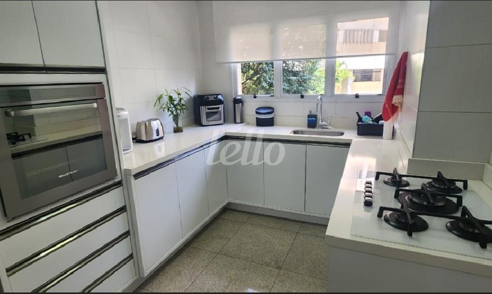 COZINHA de Apartamento à venda, Padrão com 170 m², 3 quartos e 3 vagas em Vila Mariana - São Paulo