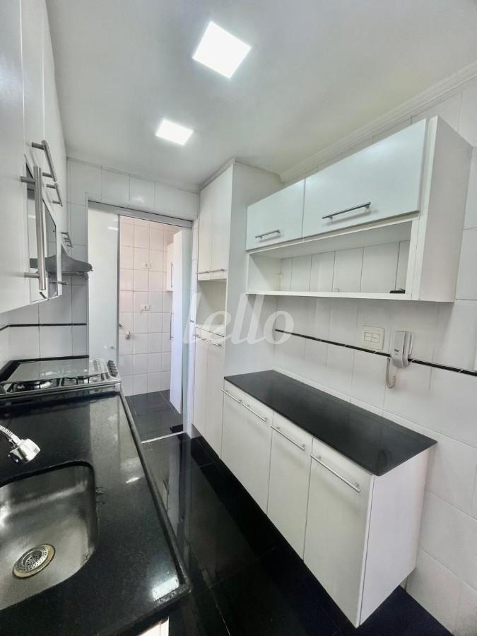 COZINHA de Apartamento à venda, Padrão com 74 m², 3 quartos e 2 vagas em Vila Bertioga - São Paulo