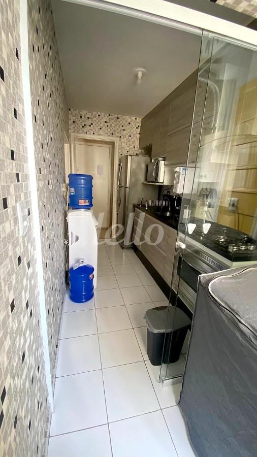 COZINHA E AREA DE SERVICO de Apartamento à venda, Padrão com 55 m², 2 quartos e 1 vaga em Quarta Parada - São Paulo