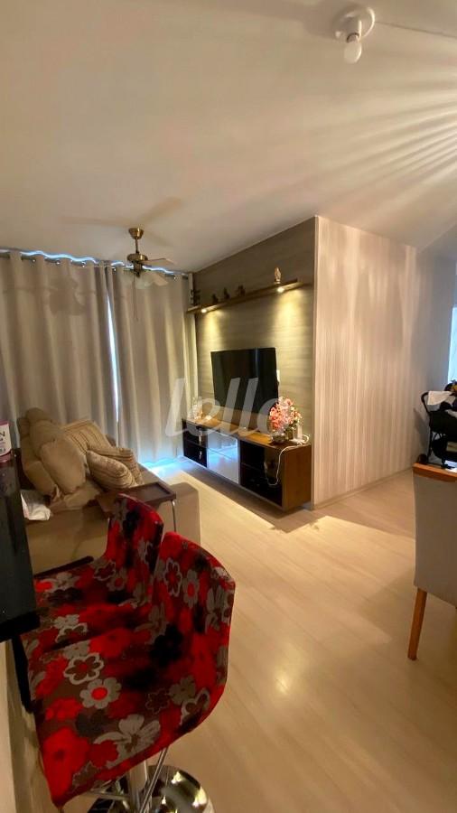 SALA de Apartamento à venda, Padrão com 55 m², 2 quartos e 1 vaga em Quarta Parada - São Paulo