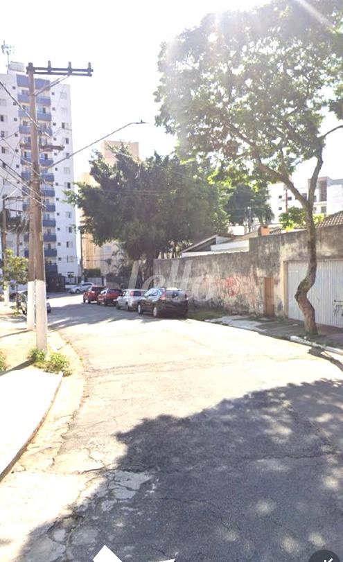 TERRENO de Área / Terreno à venda, Padrão com 411 m², e em Vila Formosa - São Paulo