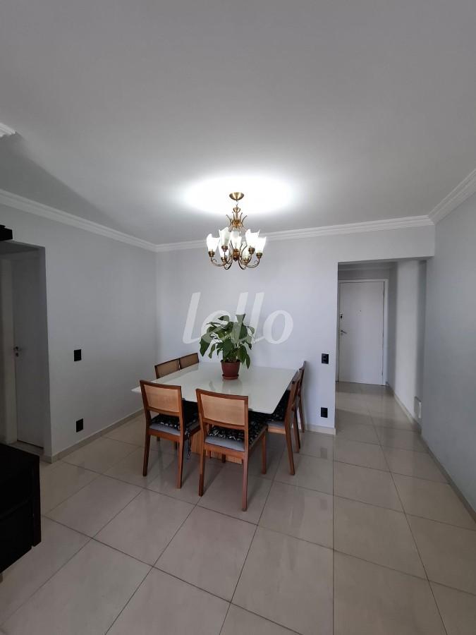 FOTO de Apartamento à venda, Padrão com 81 m², 3 quartos e 1 vaga em Vila Amélia - São Paulo