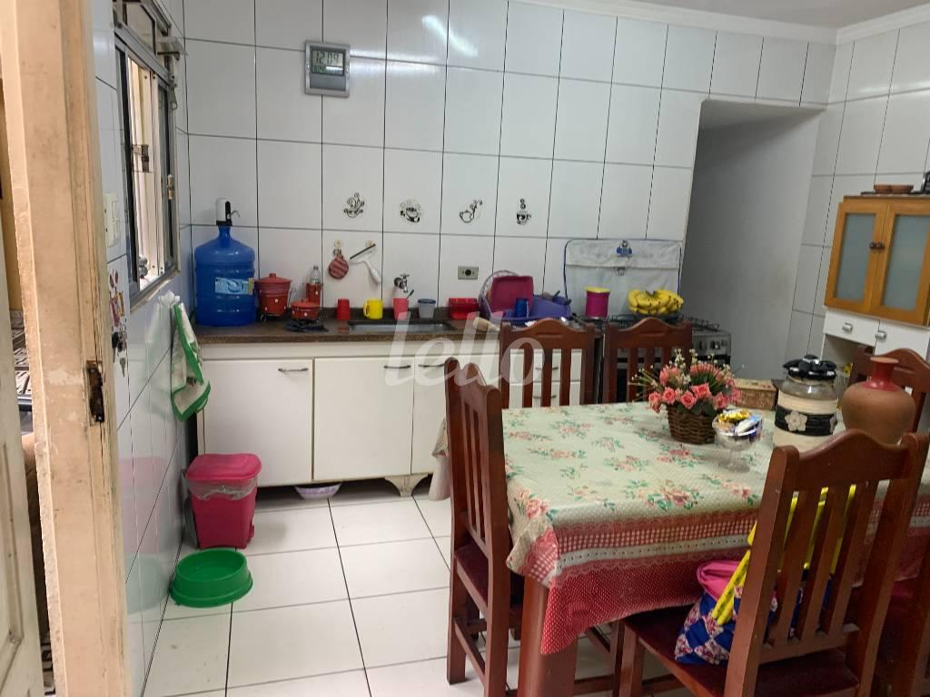 COZINHA de Casa à venda, térrea com 140 m², 2 quartos e 3 vagas em Aricanduva - São Paulo