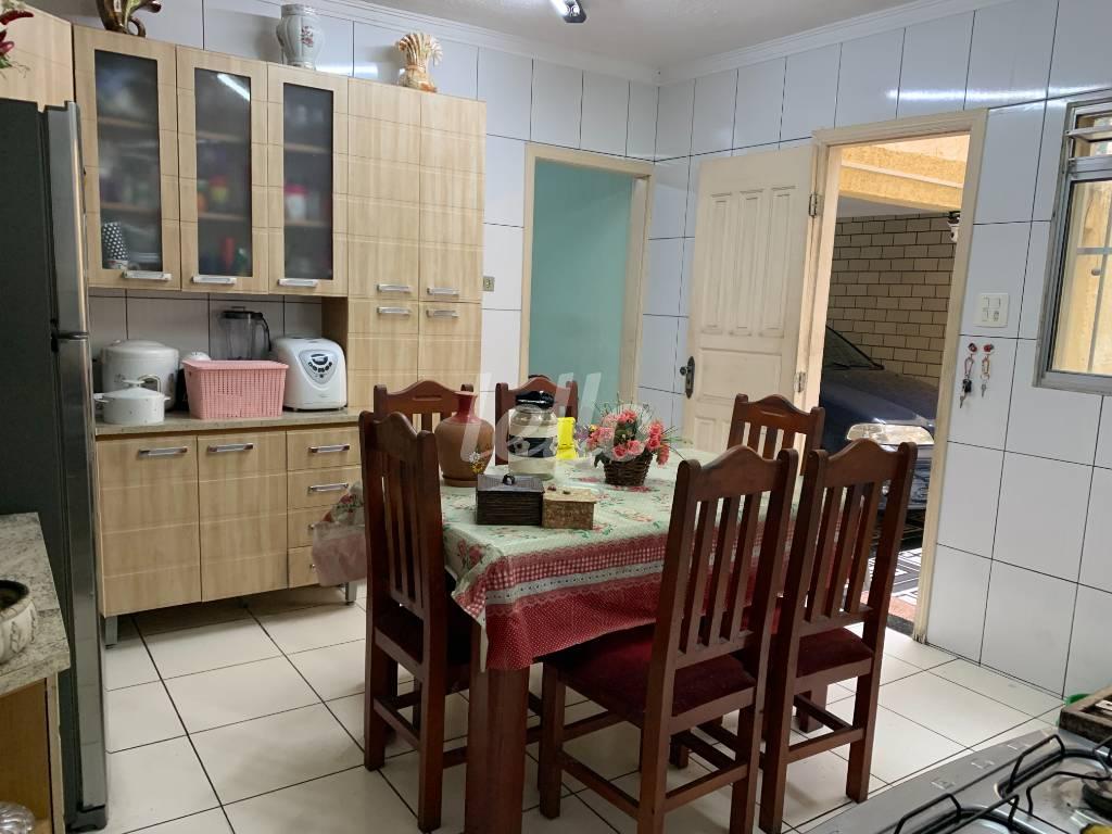 COZINHA de Casa à venda, térrea com 140 m², 2 quartos e 3 vagas em Aricanduva - São Paulo