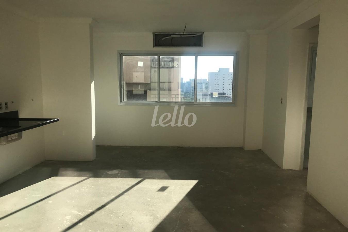 SALA de Apartamento à venda, Padrão com 72 m², 2 quartos e 2 vagas em Vila Clementino - São Paulo