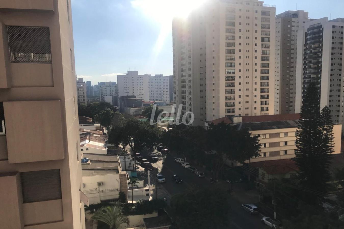 VISTA EXTERNA de Apartamento à venda, Padrão com 72 m², 2 quartos e 2 vagas em Vila Clementino - São Paulo