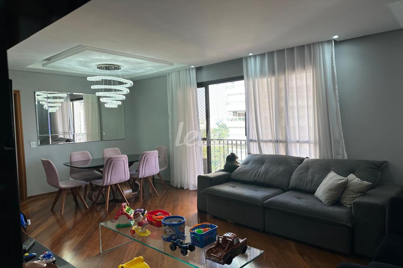 SALA de Apartamento à venda, Padrão com 122 m², 3 quartos e 2 vagas em Vila Santo Estevão - São Paulo