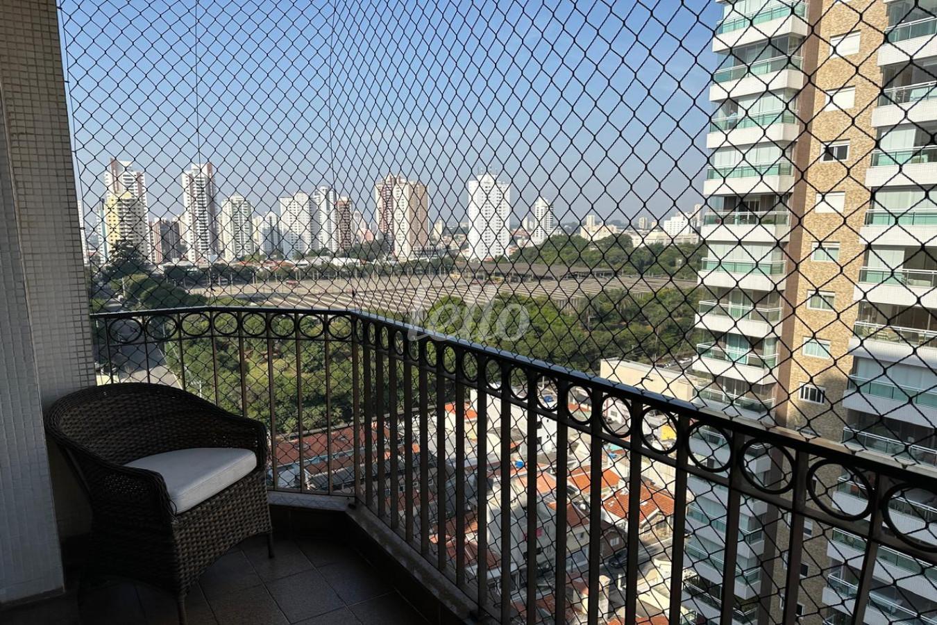 SACADA de Apartamento à venda, Padrão com 122 m², 3 quartos e 2 vagas em Vila Santo Estevão - São Paulo