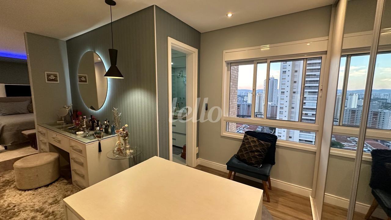 SUITE MASTER de Apartamento à venda, Padrão com 250 m², 3 quartos e 4 vagas em Ch Santo Antônio (ZL) - São Paulo