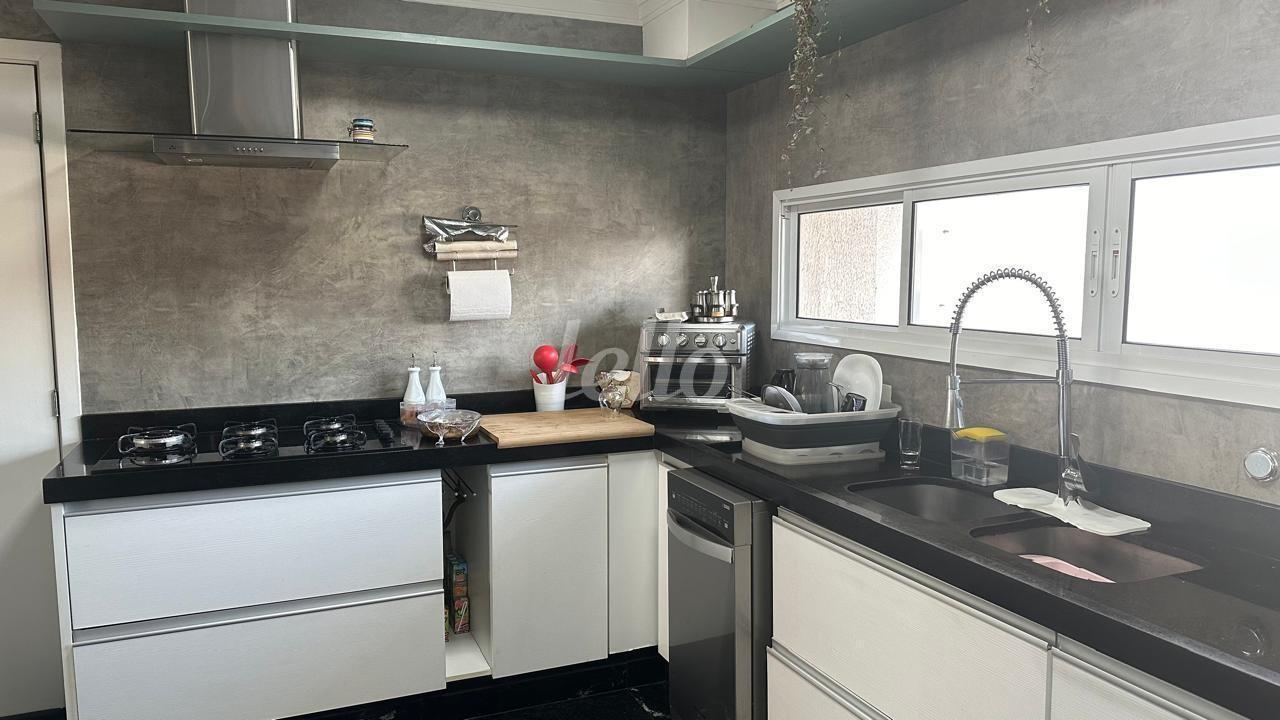 COZINHA de Apartamento à venda, Padrão com 250 m², 3 quartos e 4 vagas em Ch Santo Antônio (ZL) - São Paulo