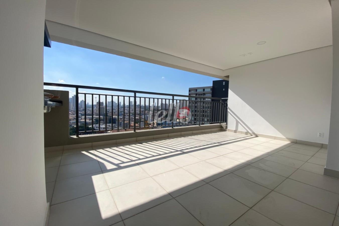 VARANDA GOURMET de Apartamento à venda, Padrão com 118 m², 3 quartos e 2 vagas em Vila Prudente - São Paulo