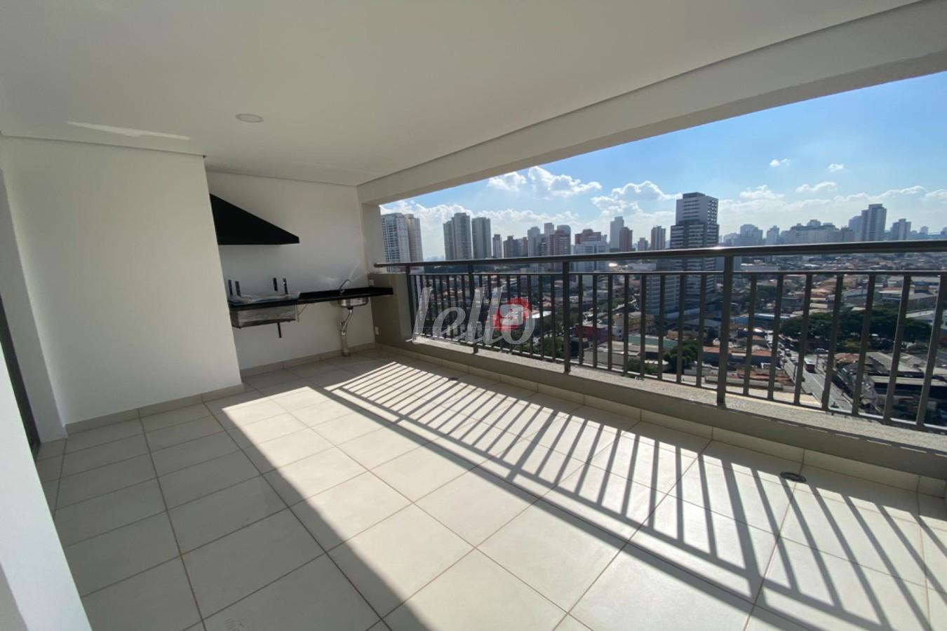 VARANDA GOURMET de Apartamento à venda, Padrão com 118 m², 3 quartos e 2 vagas em Vila Prudente - São Paulo