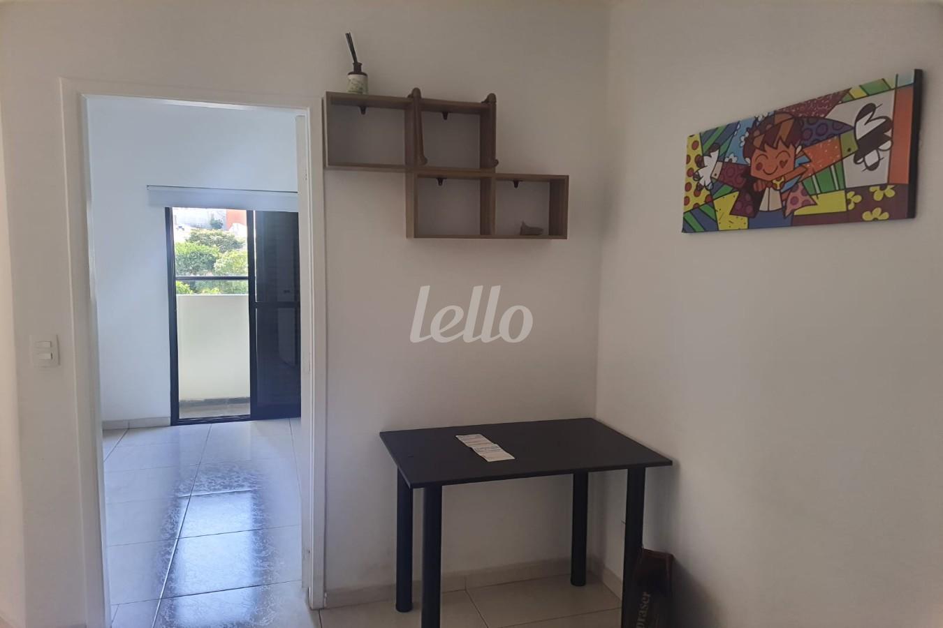 SALA de Apartamento à venda, Padrão com 34 m², 1 quarto e 1 vaga em Vila Mariana - São Paulo