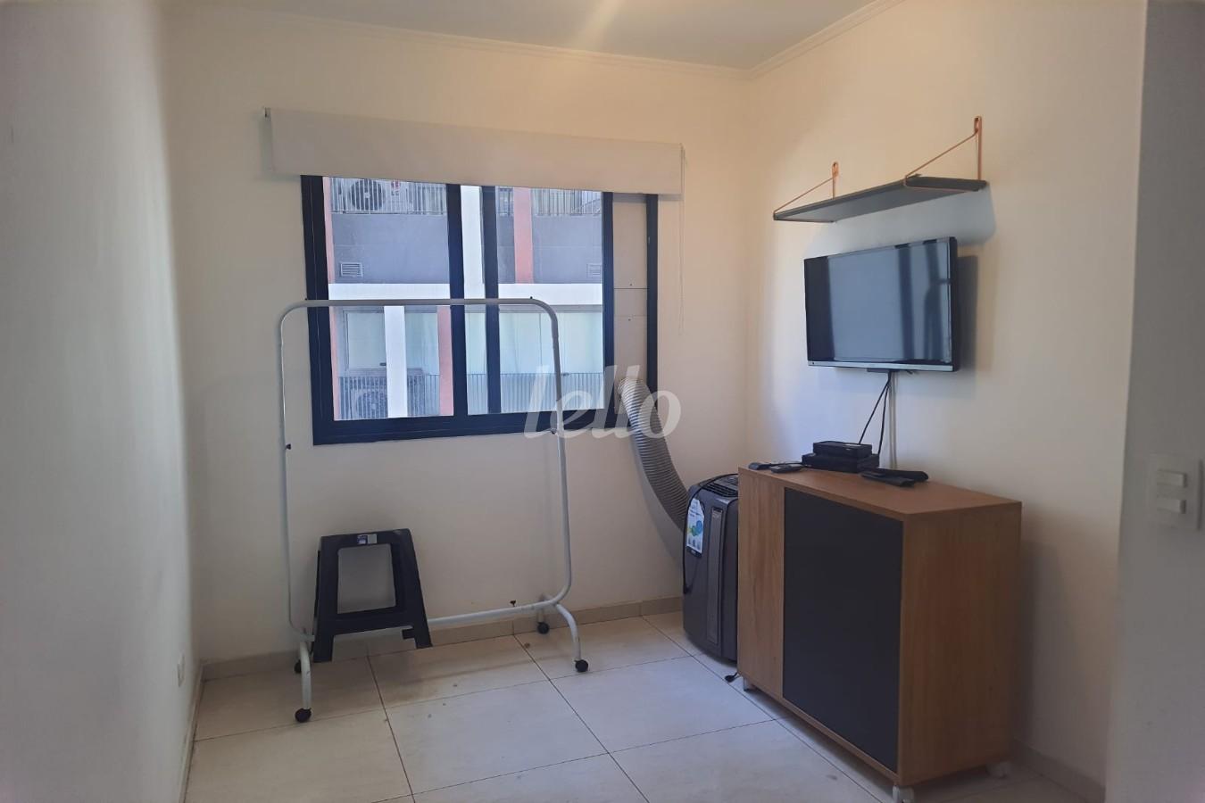 SALA de Apartamento à venda, Padrão com 34 m², 1 quarto e 1 vaga em Vila Mariana - São Paulo