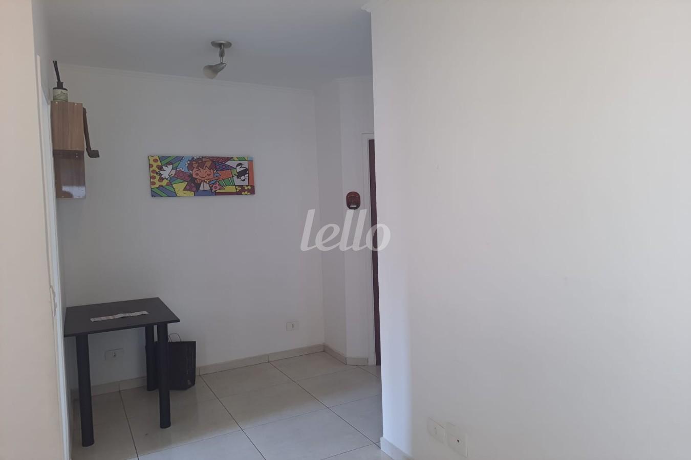 SALA de Apartamento à venda, Padrão com 34 m², 1 quarto e 1 vaga em Vila Mariana - São Paulo