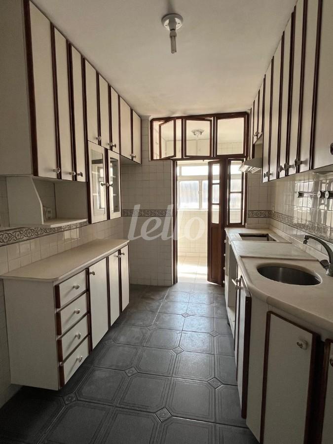 COZINHA de Apartamento à venda, Padrão com 56 m², 2 quartos e 1 vaga em Vila Santa Clara - São Paulo