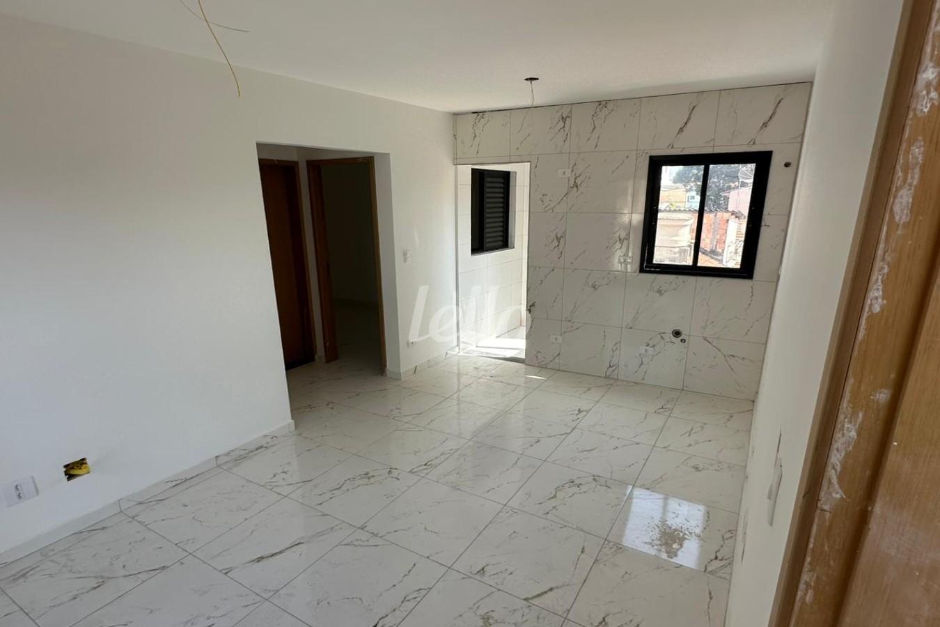 SALA E COZINHA de Apartamento à venda, Padrão com 43 m², 2 quartos e em Vila Paulo Silas - São Paulo