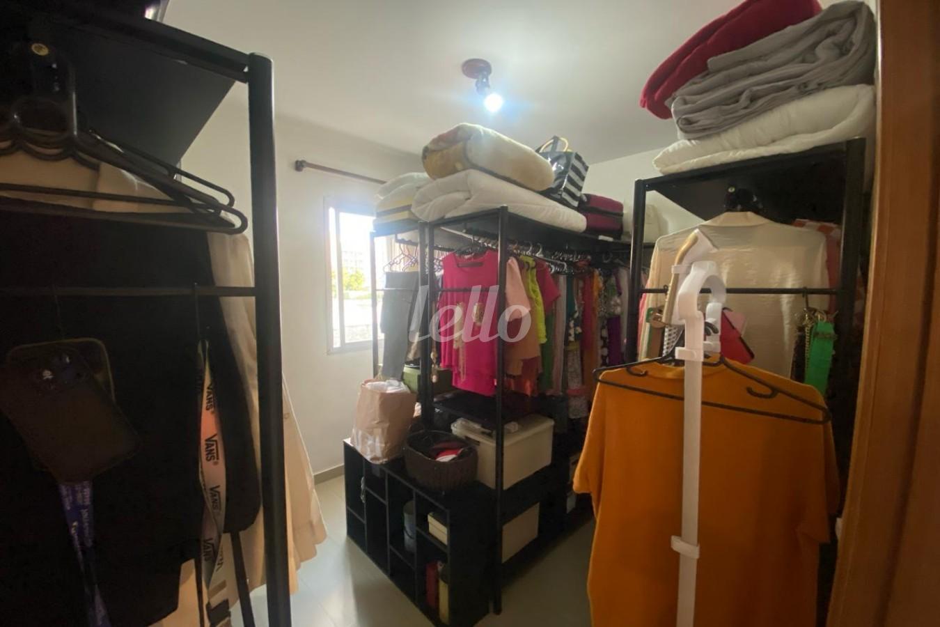 DORMITÓRIO de Apartamento à venda, Padrão com 87 m², 3 quartos e 1 vaga em Ch Santo Antônio (ZL) - São Paulo