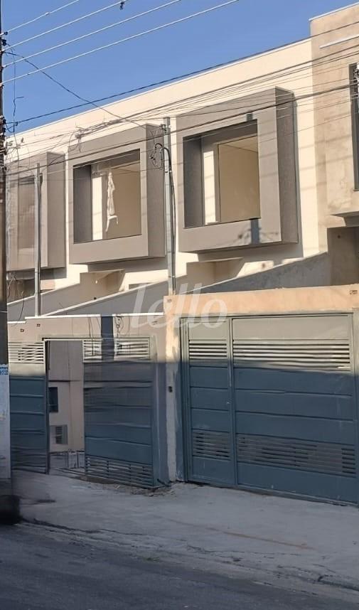 FACHADA de Casa à venda, sobrado com 90 m², 3 quartos e 3 vagas em Vila Santa Isabel - São Paulo