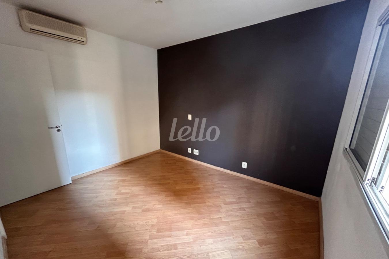 DORMITÓRIO de Apartamento à venda, Padrão com 45 m², 1 quarto e 1 vaga em Pinheiros - São Paulo