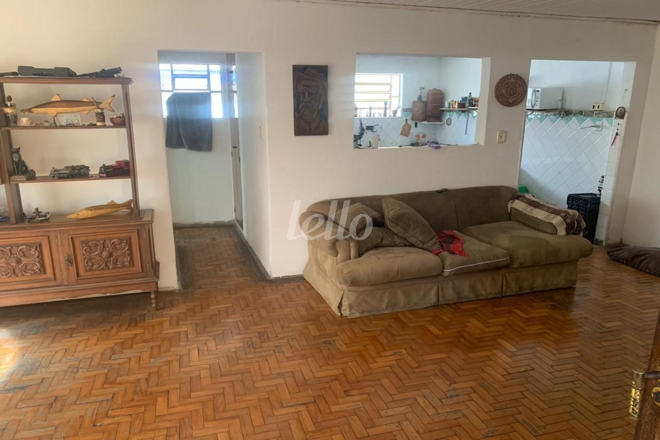 SALA de Casa à venda, térrea com 125 m², 2 quartos e 1 vaga em Vila Ivone - São Paulo