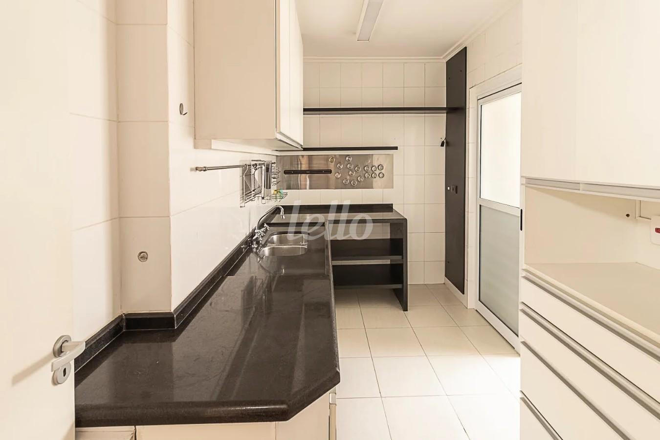 COZINHA de Apartamento à venda, Padrão com 86 m², 3 quartos e 2 vagas em Saúde - São Paulo