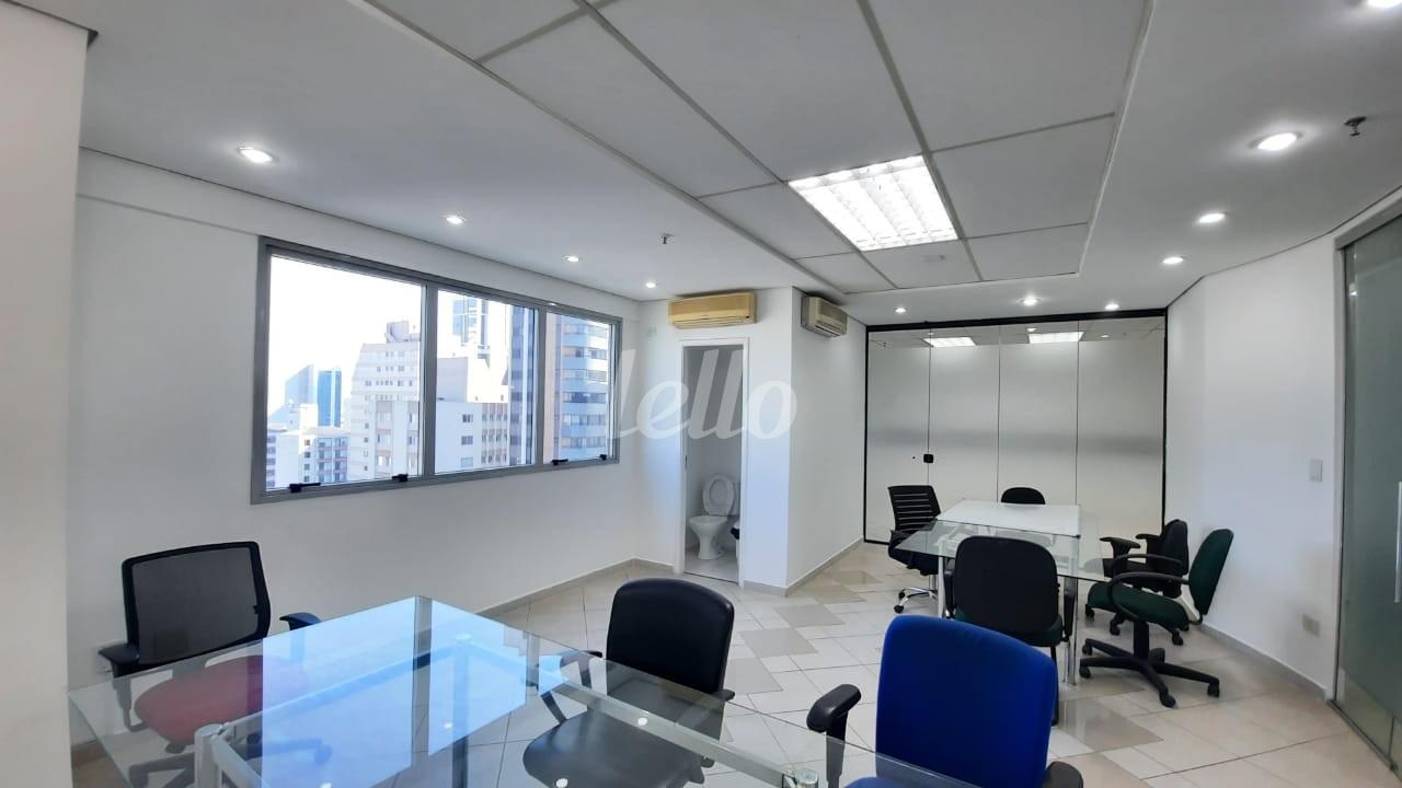 SALA 2 REUNIÃO de Sala / Conjunto à venda, Padrão com 280 m², e 8 vagas em Santana - São Paulo