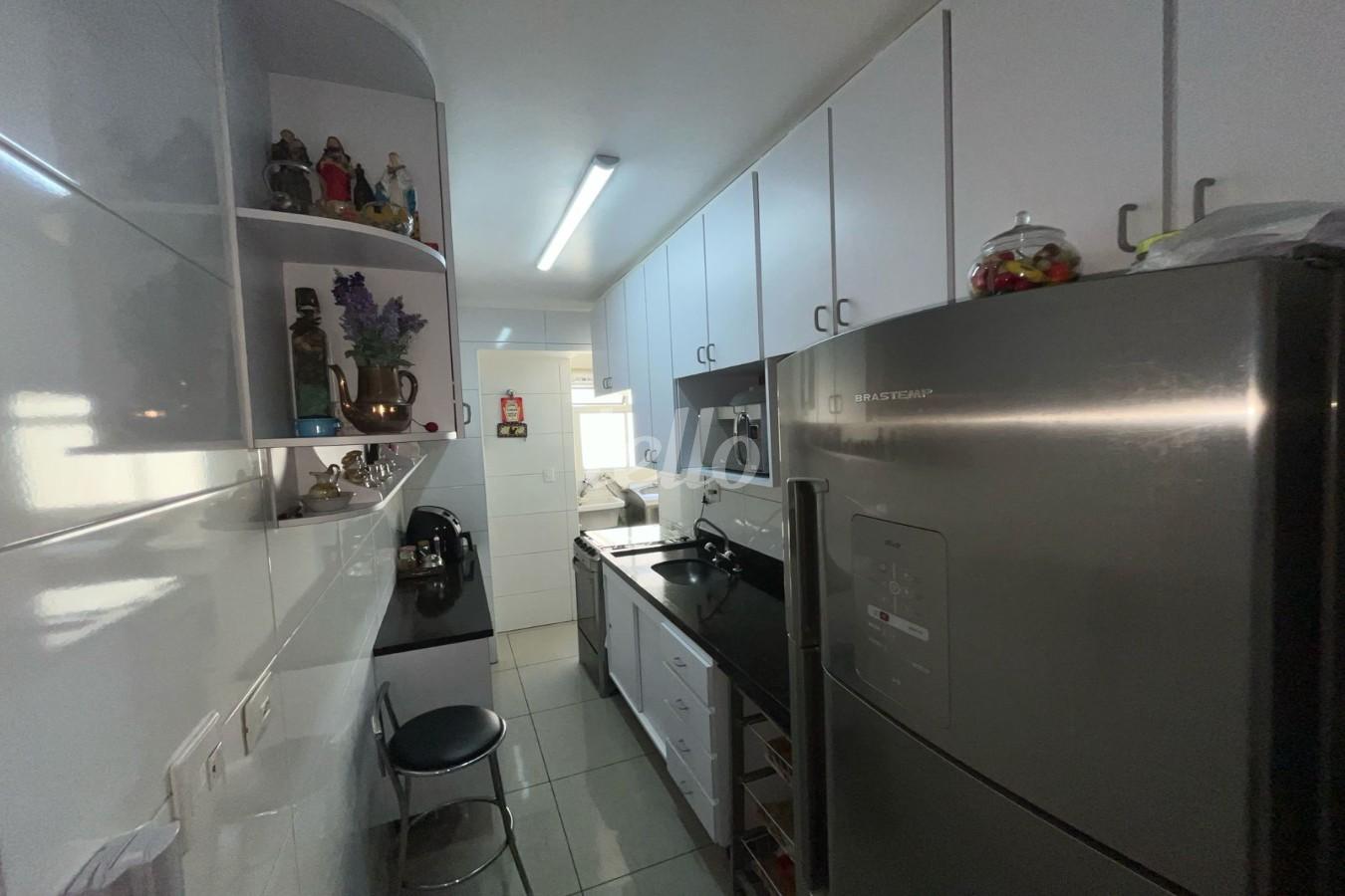 COZINHA de Apartamento à venda, Padrão com 68 m², 3 quartos e 2 vagas em Vila Azevedo - São Paulo