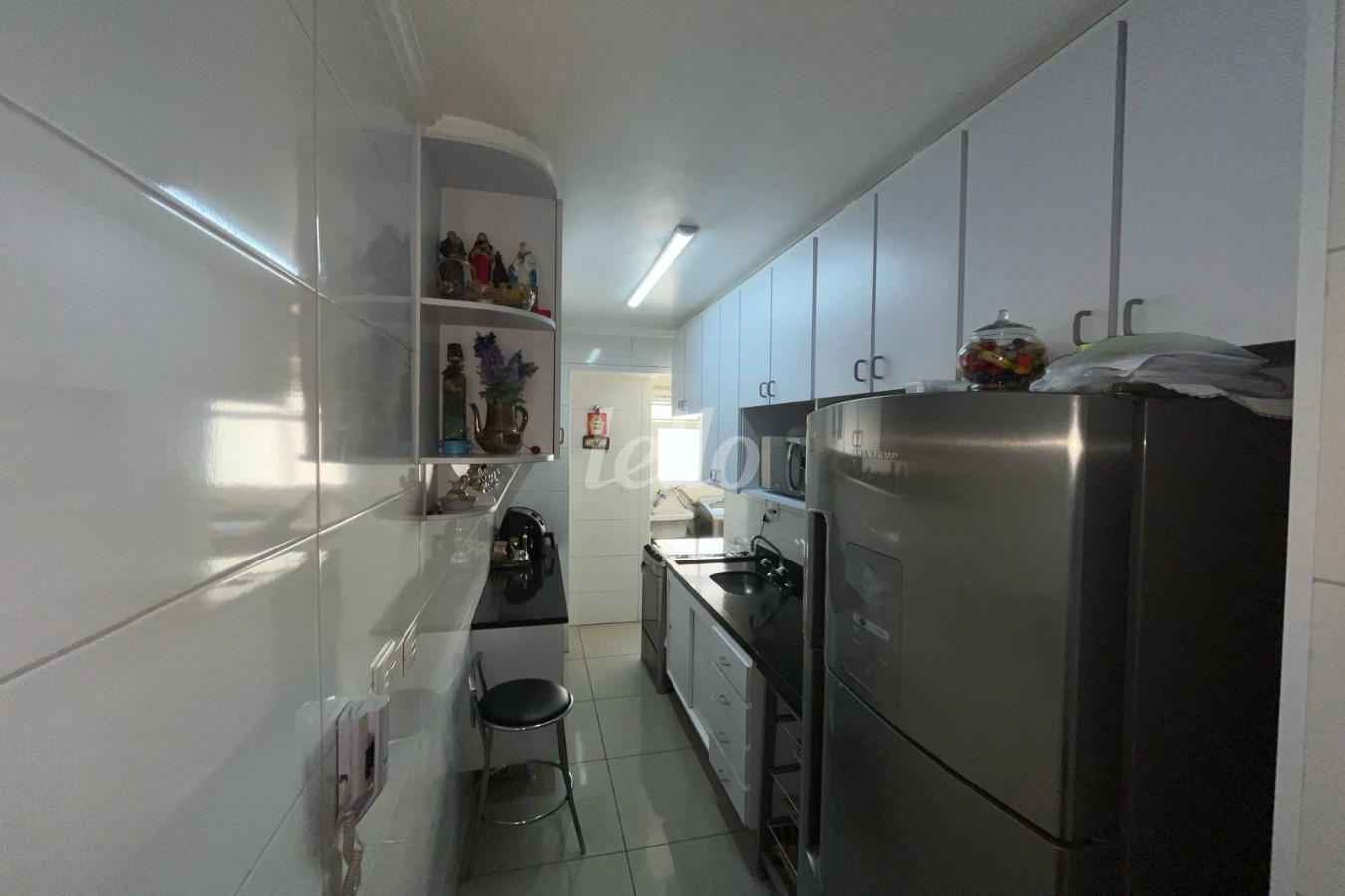 COZINHA de Apartamento à venda, Padrão com 68 m², 3 quartos e 2 vagas em Vila Azevedo - São Paulo