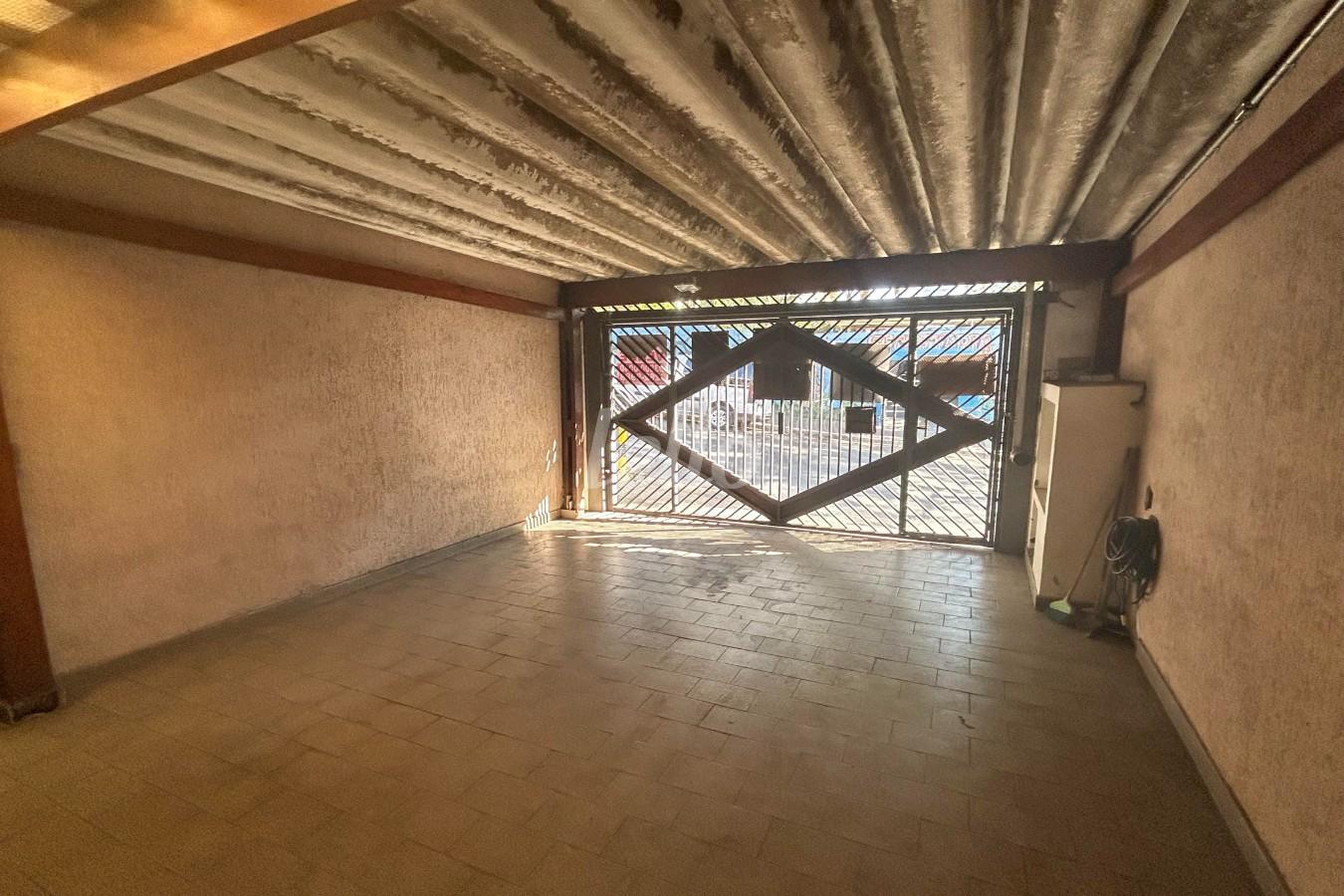 GARAGEM de Casa à venda, sobrado com 139 m², 3 quartos e 2 vagas em Vila Amália(zona Norte) - São Paulo