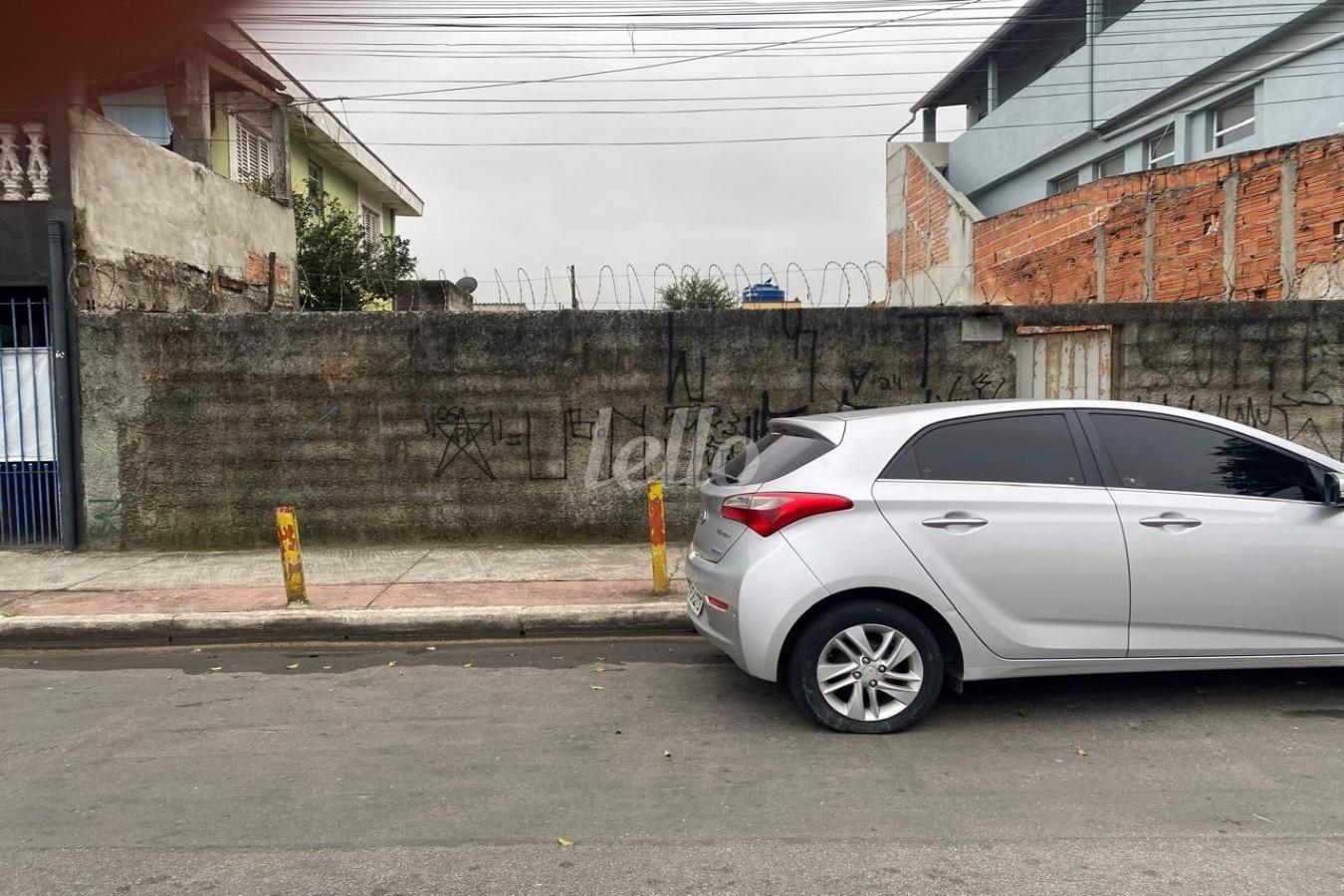 FRENTE ADUTORA DO RIO CLARO de Área / Terreno à venda, Padrão com 300 m², e em Vila Primavera - São Paulo