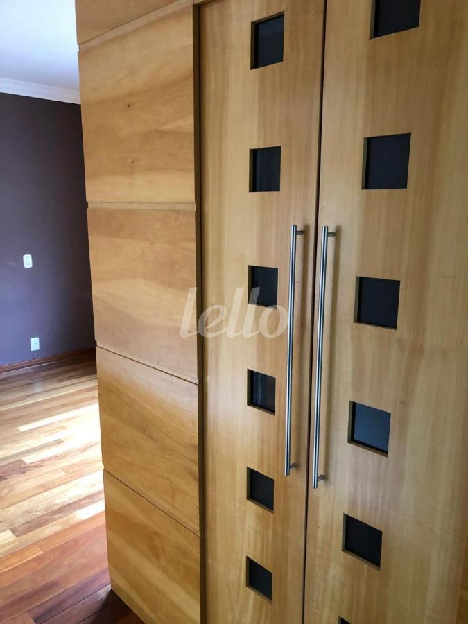 DORMITORIO de Casa à venda, sobrado com 170 m², 7 quartos e 3 vagas em Jd. Leonor M. de Barros - São Paulo