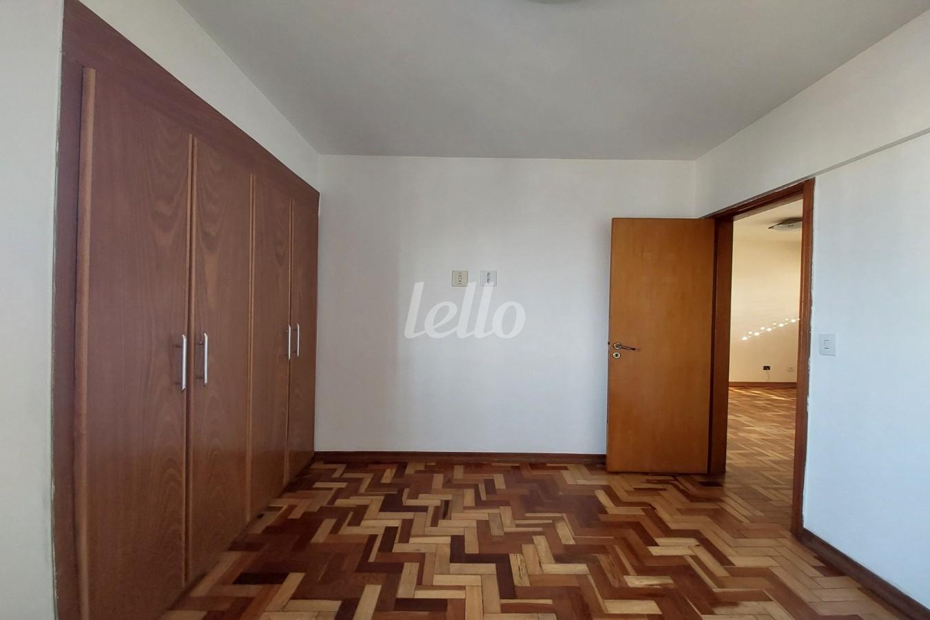 QUARTO B de Apartamento à venda, Padrão com 50 m², 2 quartos e 1 vaga em Vila Gustavo - São Paulo