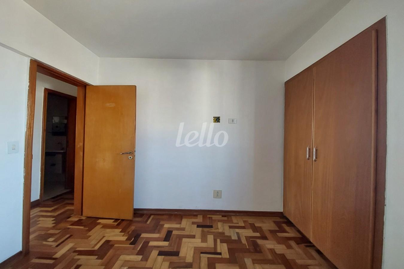 QUARTO A de Apartamento à venda, Padrão com 50 m², 2 quartos e 1 vaga em Vila Gustavo - São Paulo