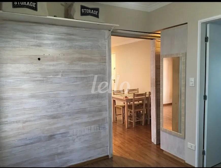 DORMITÓRIO de Apartamento à venda, Padrão com 40 m², 1 quarto e 1 vaga em Mirandopolis - São Paulo