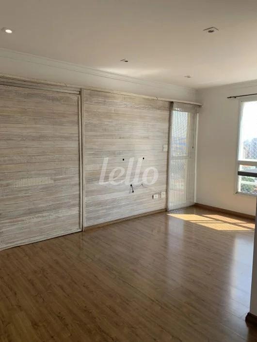 DORMITÓRIO de Apartamento à venda, Padrão com 40 m², 1 quarto e 1 vaga em Mirandopolis - São Paulo