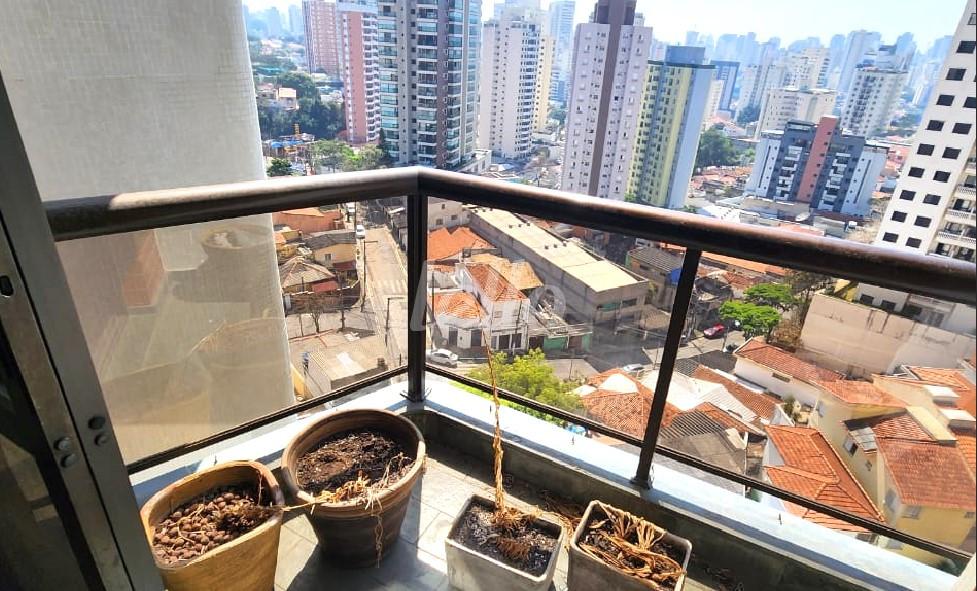 VARANDA de Apartamento à venda, Padrão com 90 m², 3 quartos e 1 vaga em Chácara Inglesa - São Paulo