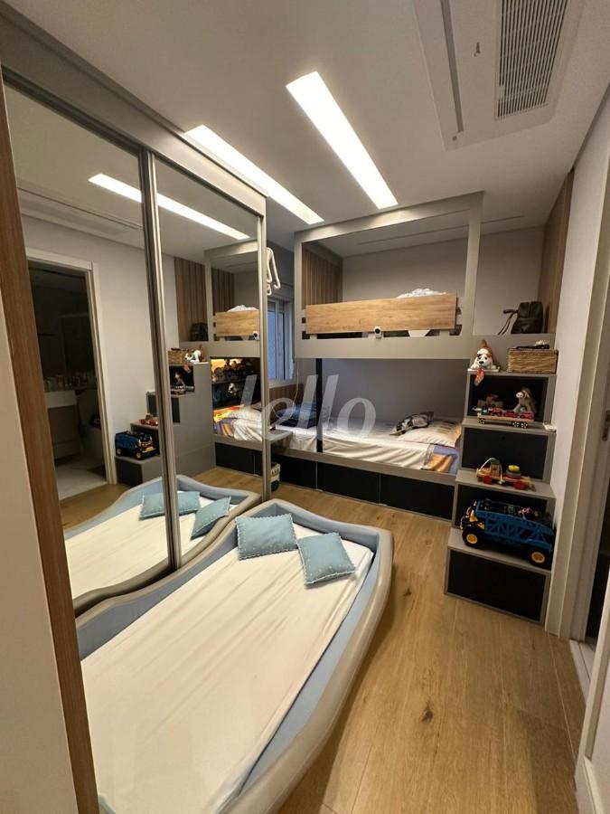 DORMITORIO de Apartamento à venda, Padrão com 137 m², 3 quartos e 2 vagas em Parque São Jorge - São Paulo