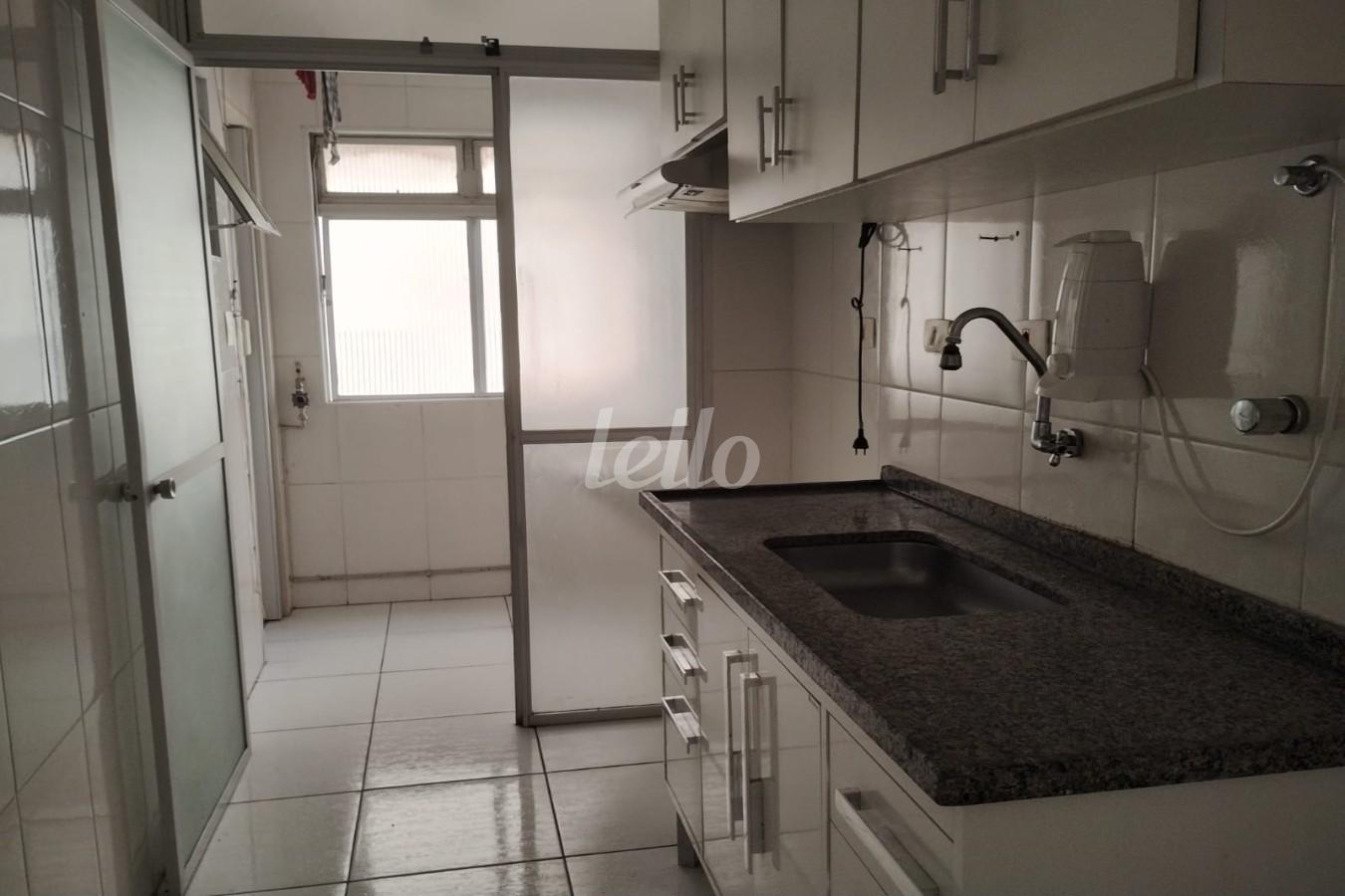 COZINHA de Apartamento à venda, Padrão com 57 m², 2 quartos e 1 vaga em Parque Imperial - São Paulo