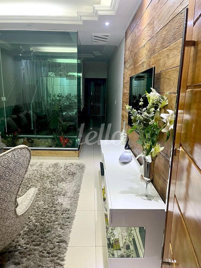 SALA de Casa à venda, em condomínio - sobrado com 140 m², 3 quartos e 1 vaga em Jardim Colorado - São Paulo