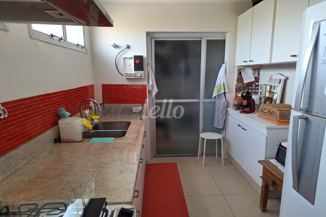 COZINHA de Apartamento à venda, Padrão com 137 m², 3 quartos e 3 vagas em Vila Clementino - São Paulo