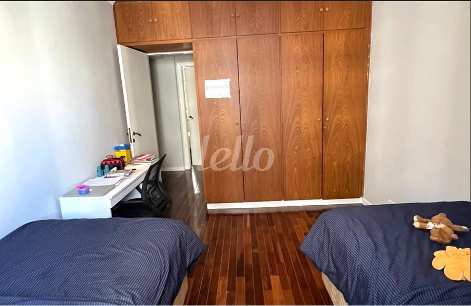 DORMITORIO de Apartamento à venda, Padrão com 200 m², 4 quartos e 4 vagas em Paraíso - São Paulo