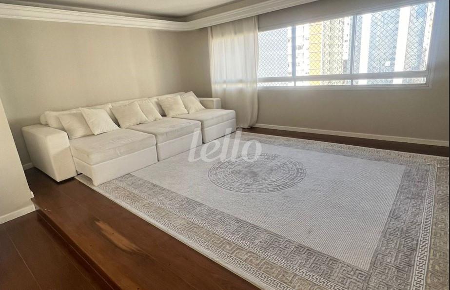 SALA de Apartamento à venda, Padrão com 200 m², 4 quartos e 4 vagas em Paraíso - São Paulo