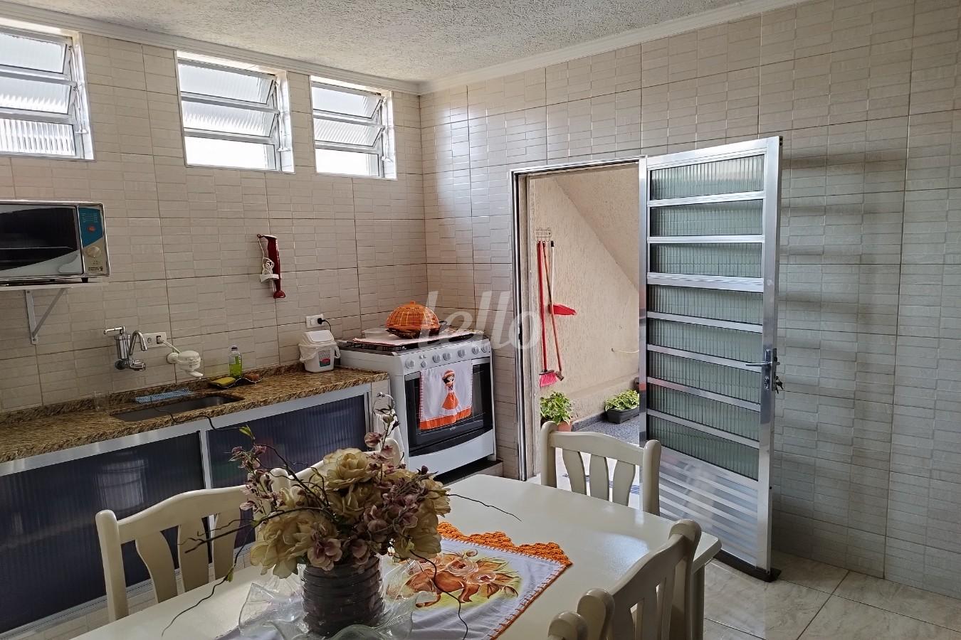 COZINHA (4) de Casa à venda, térrea com 120 m², 2 quartos e 2 vagas em Vila Constânça - São Paulo