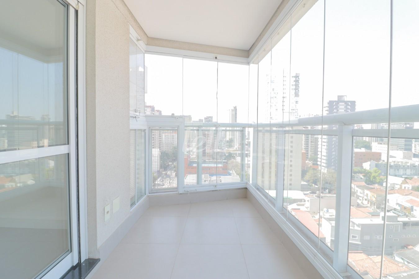 VARANDA de Apartamento para alugar, Padrão com 40 m², 1 quarto e 1 vaga em Vila Mariana - São Paulo