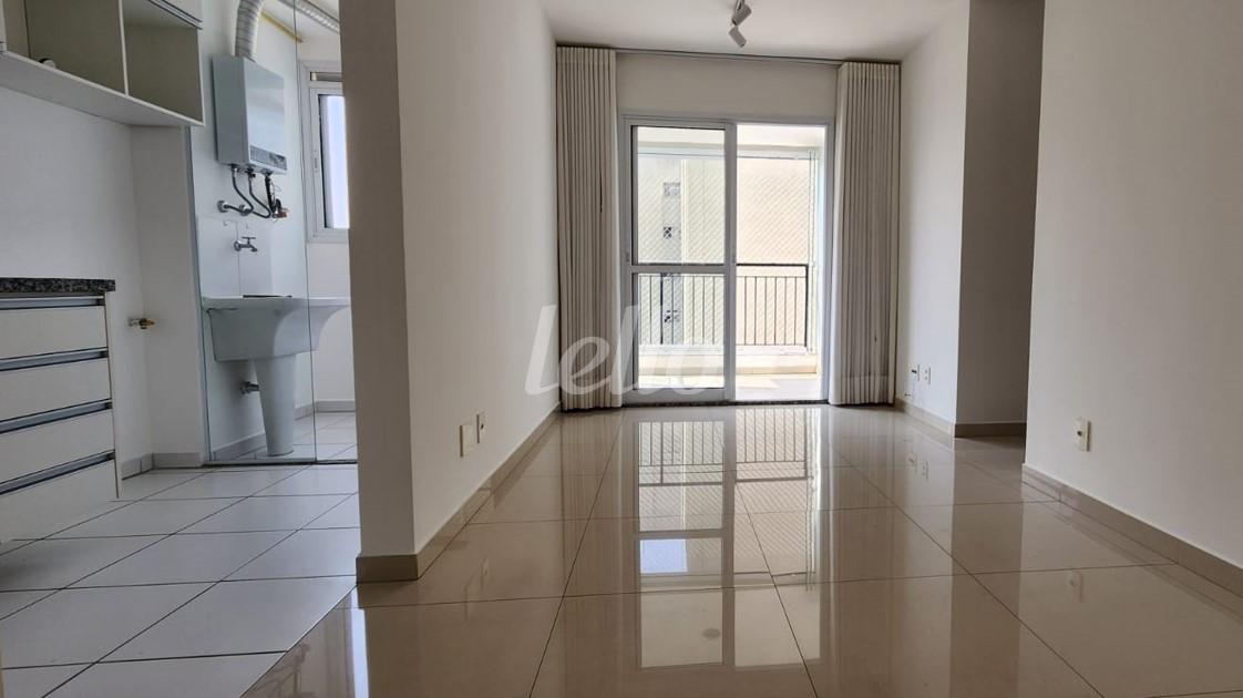 SALA de Apartamento à venda, Padrão com 53 m², 2 quartos e 1 vaga em Saúde - São Paulo