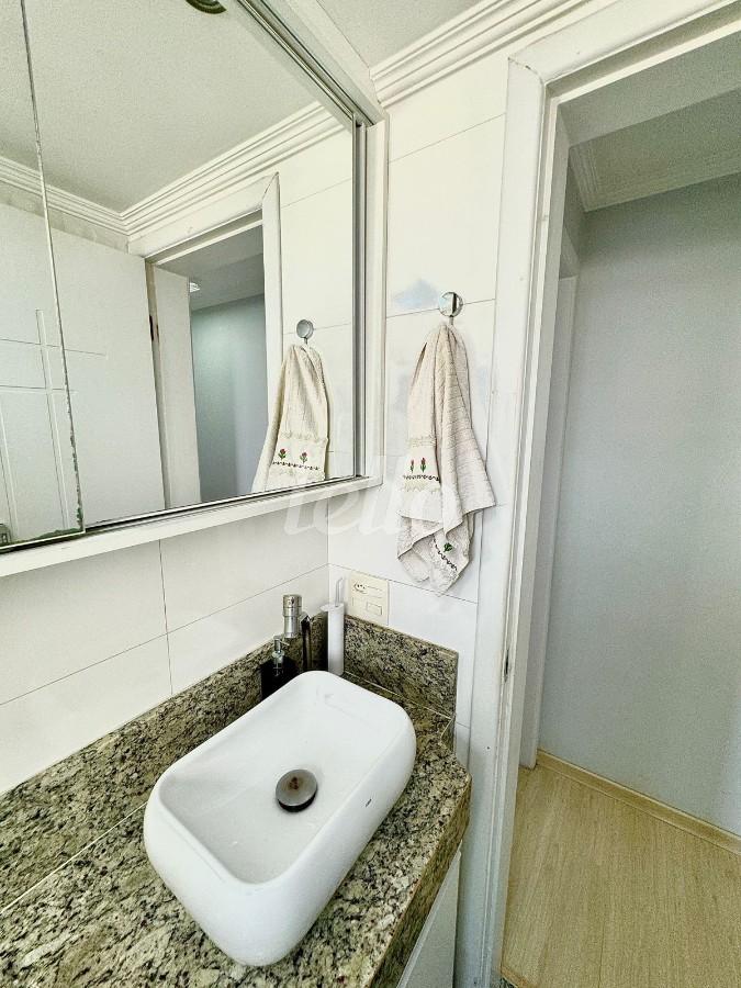 BANHEIRO de Apartamento à venda, Padrão com 45 m², 2 quartos e 1 vaga em Vila Ema - São Paulo