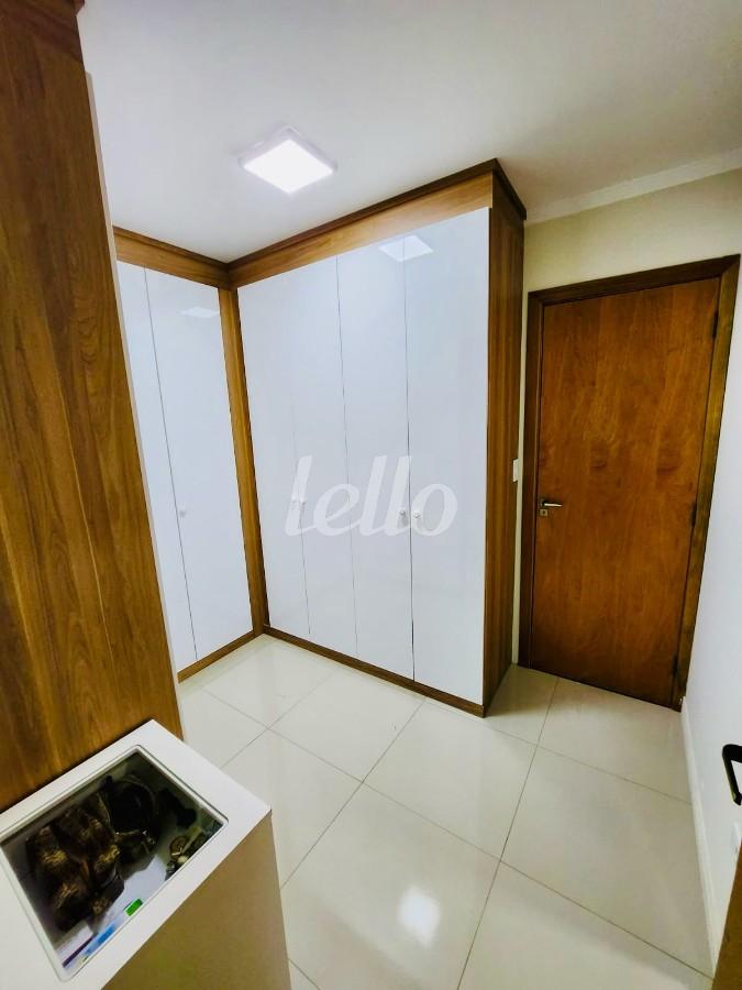 SUITE de Casa à venda, sobrado com 135 m², 2 quartos e 3 vagas em Campestre - Santo André